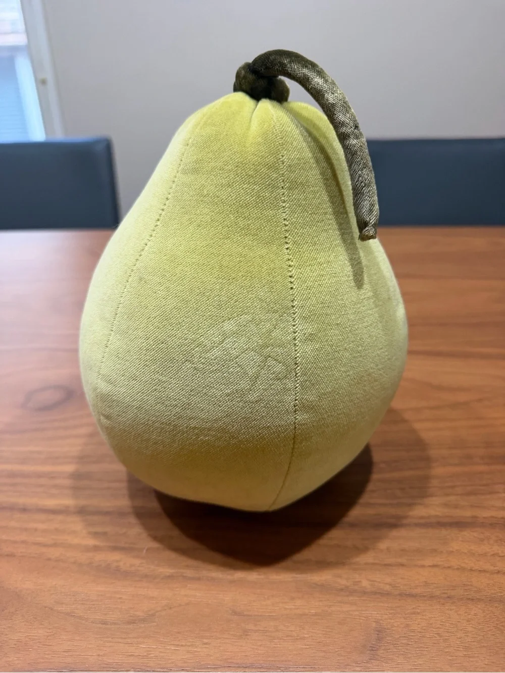 Oi San Francisco *Extremely Rare Vintage Pear Velvet Pillow. *NWOT
